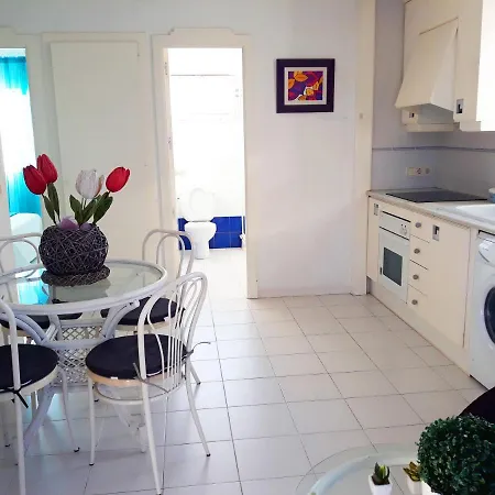 Parejas, Ninos Pequenos 4pax * Denia